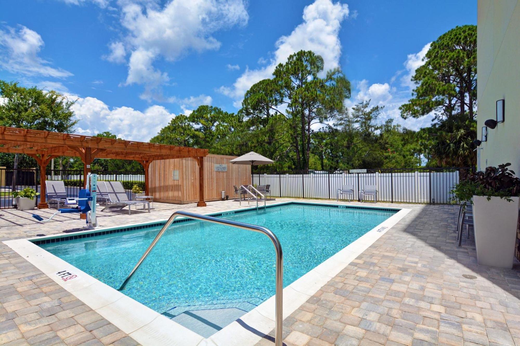 Towneplace Suites By Marriott Jacksonville East Εξωτερικό φωτογραφία