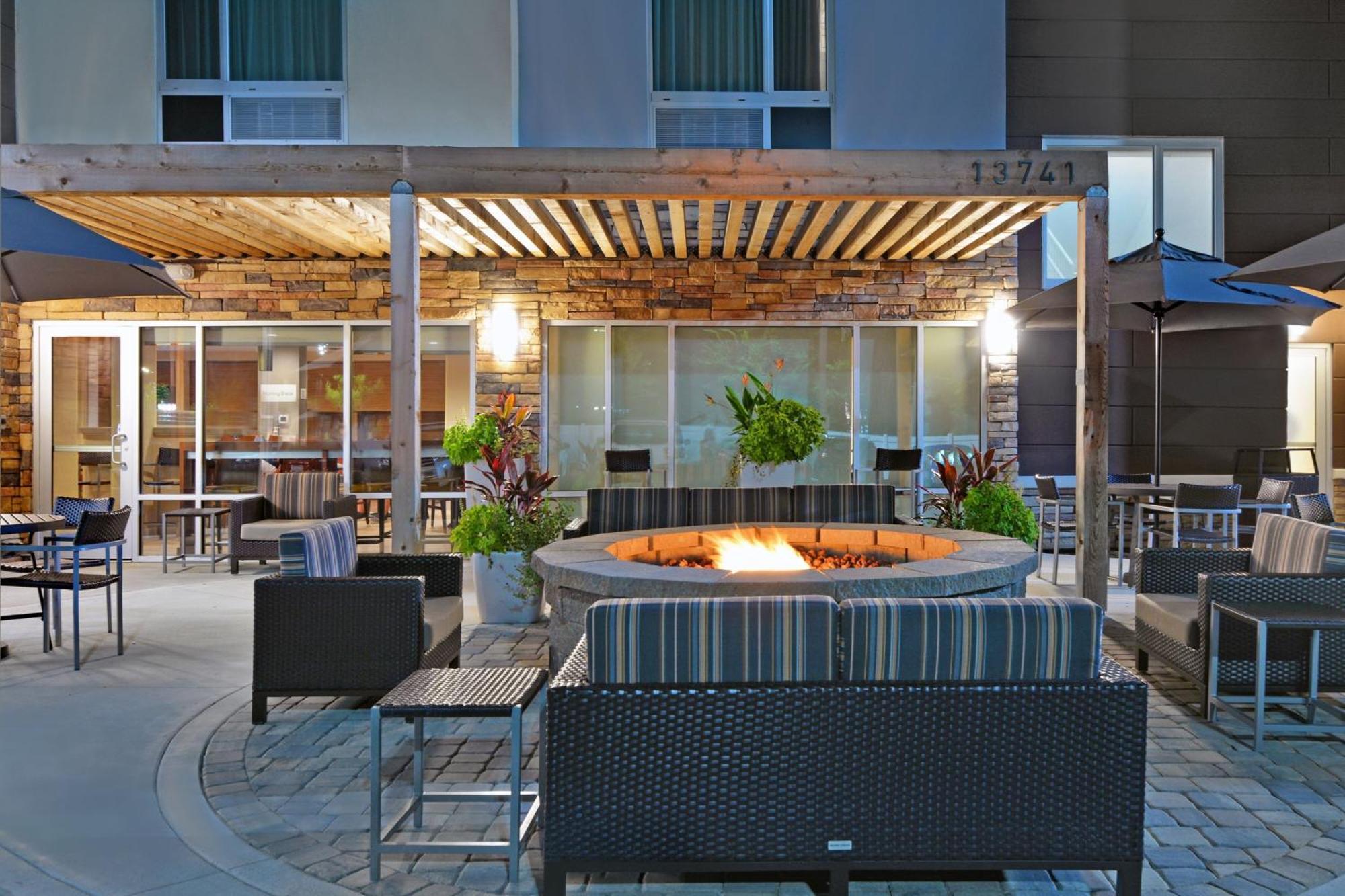 Towneplace Suites By Marriott Jacksonville East Εξωτερικό φωτογραφία